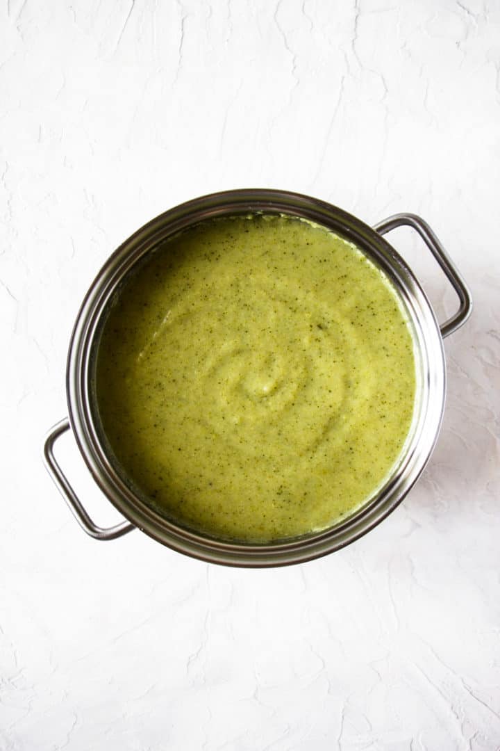 Vegan broccoli soup