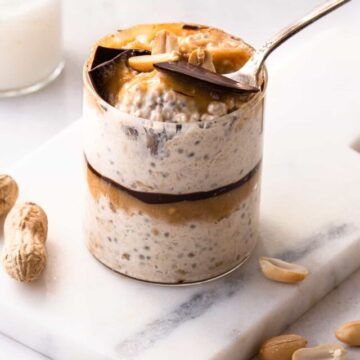 cropped-Snickers-overnight-oats-recipe.jpg
