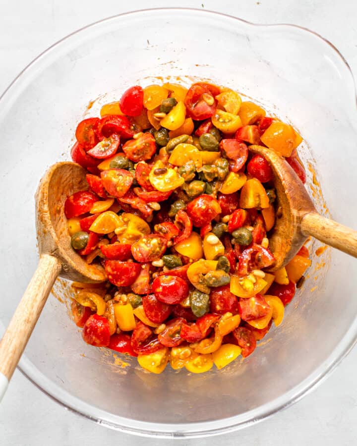 Tomato Caper Salad - Cooking With Elo